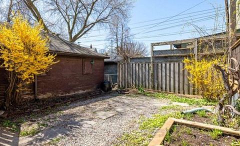 Photo 11 at 89 Ellsworth Avenue, Wychwood, Toronto