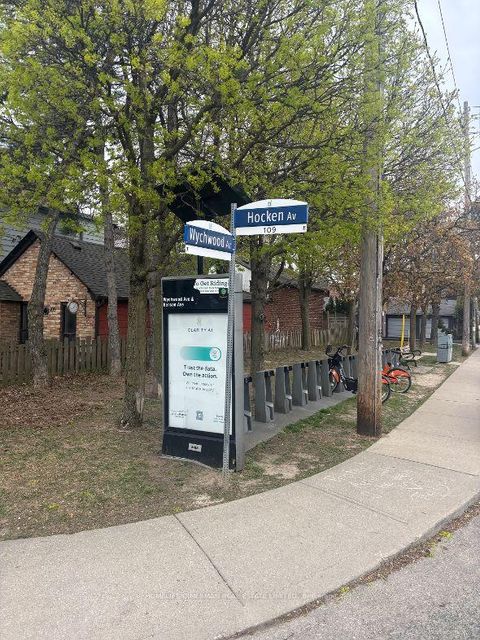 Photo 25 at 89 Ellsworth Avenue, Wychwood, Toronto