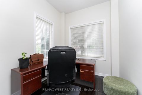 Photo 2 at 2120 Fiddlers Way, WM Westmount, Oakville