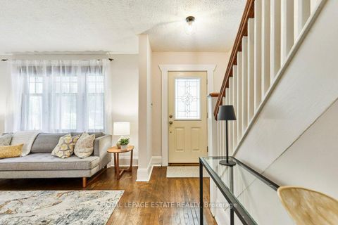 Photo 2 at 44 Birchmount Road, Cliffside, Toronto