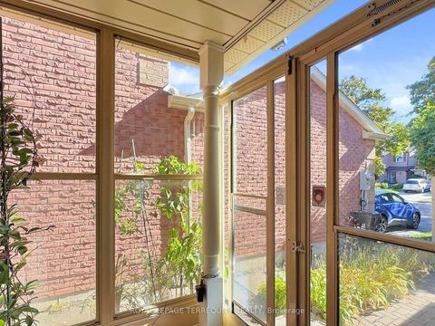 Photo 4 at 16 Audrelane Court, Milliken, Toronto