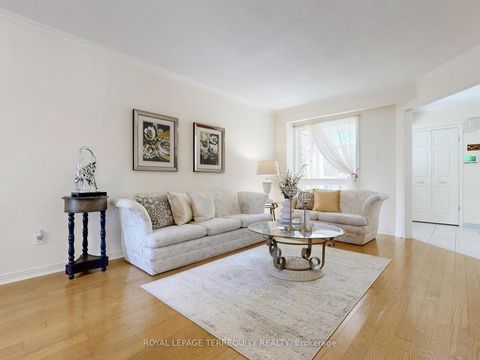 Photo 6 at 16 Audrelane Court, Milliken, Toronto