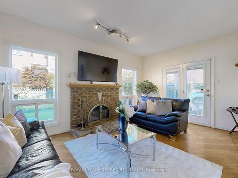 Photo 13 at 16 Audrelane Court, Milliken, Toronto