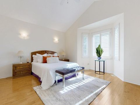 Photo 23 at 16 Audrelane Court, Milliken, Toronto