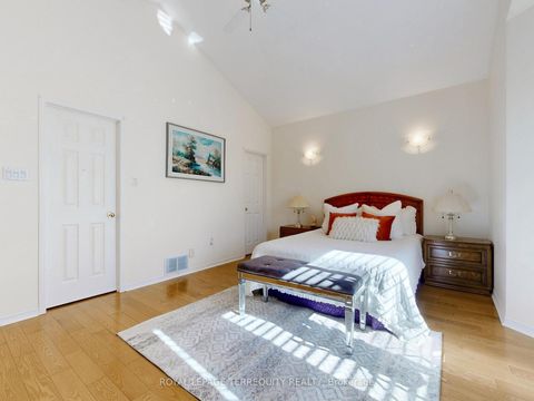 Photo 24 at 16 Audrelane Court, Milliken, Toronto