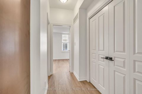 Photo 17 at 29 - 78 Carr Street, Chinatown, Toronto