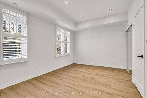 Photo 19 at 29 - 78 Carr Street, Chinatown, Toronto