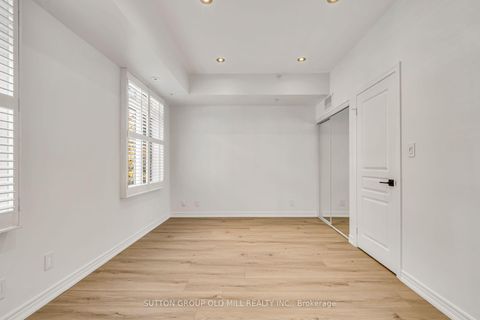 Photo 20 at 29 - 78 Carr Street, Chinatown, Toronto