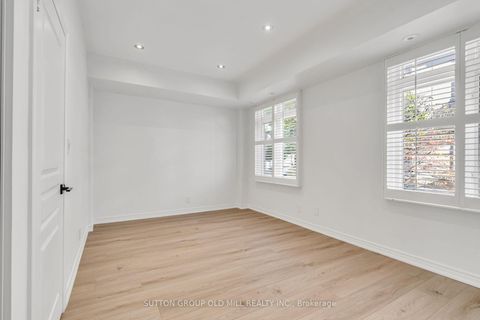 Photo 22 at 29 - 78 Carr Street, Chinatown, Toronto