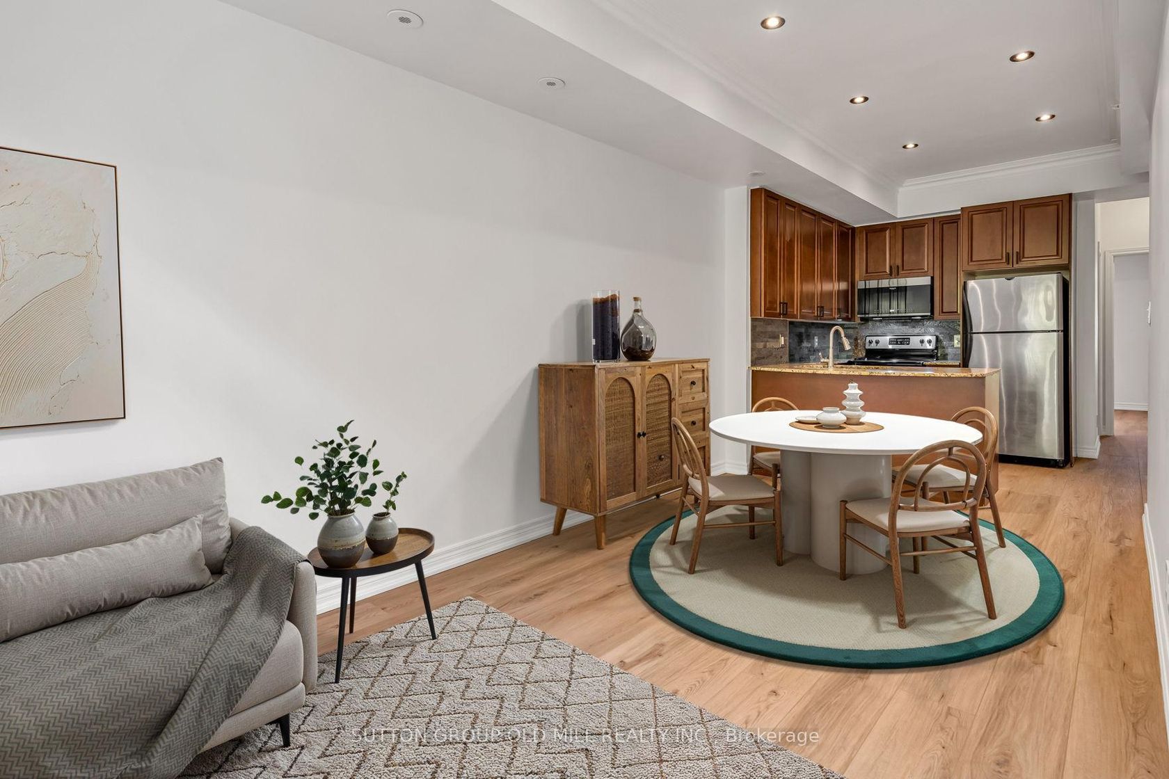 29 - 78 Carr Street, Chinatown, Toronto 