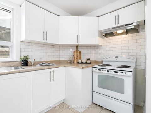 Photo 17 at 40 Cartwright Avenue, Glen Park, Toronto