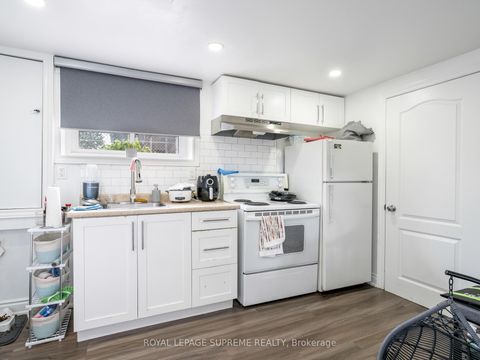 Photo 40 at 40 Cartwright Avenue, Glen Park, Toronto