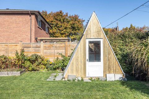 Photo 12 at 29 Mulholland Avenue W, Glen Park, Toronto