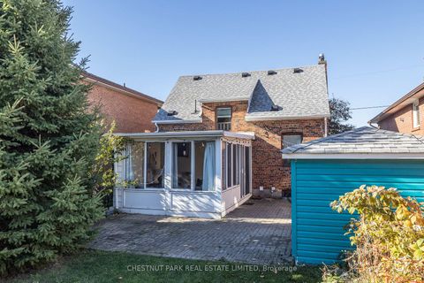 Photo 14 at 29 Mulholland Avenue W, Glen Park, Toronto