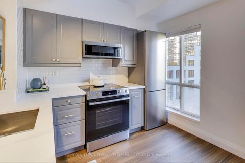 Photo 8 at 448 - 139 Merton Street, Mount Pleasant West, Toronto