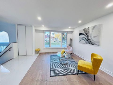 Photo 6 at 23 Hildenboro Square, L'Amoreaux, Toronto