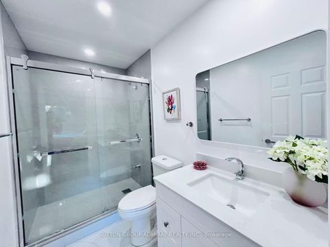 Photo 16 at 23 Hildenboro Square, L'Amoreaux, Toronto