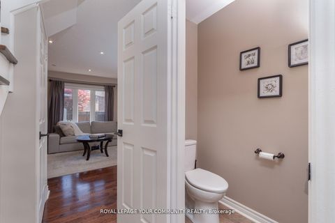 Photo 5 at 86 Corkwood Crescent, Maple, Vaughan
