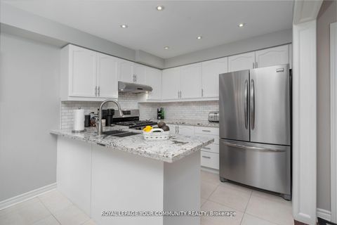 Photo 11 at 86 Corkwood Crescent, Maple, Vaughan
