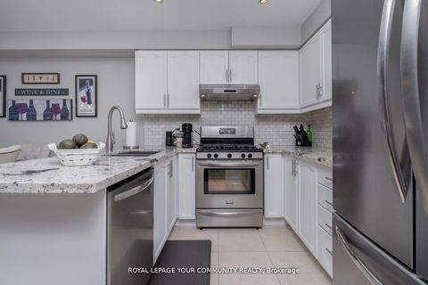 Photo 12 at 86 Corkwood Crescent, Maple, Vaughan