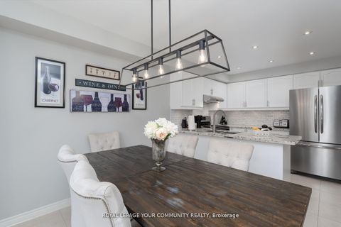 Photo 15 at 86 Corkwood Crescent, Maple, Vaughan