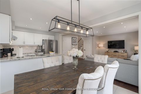 Photo 16 at 86 Corkwood Crescent, Maple, Vaughan