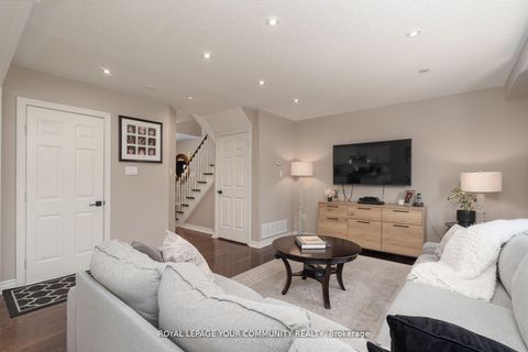 Photo 17 at 86 Corkwood Crescent, Maple, Vaughan