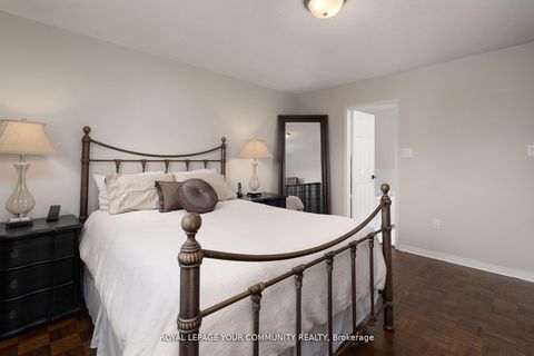 Photo 22 at 86 Corkwood Crescent, Maple, Vaughan