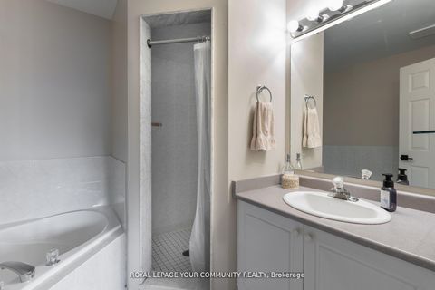 Photo 23 at 86 Corkwood Crescent, Maple, Vaughan