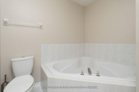 Photo 24 at 86 Corkwood Crescent, Maple, Vaughan