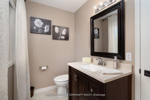 Photo 25 at 86 Corkwood Crescent, Maple, Vaughan