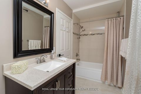 Photo 26 at 86 Corkwood Crescent, Maple, Vaughan