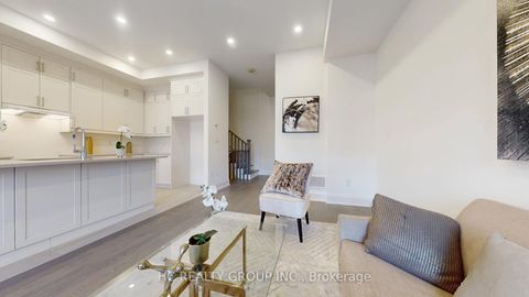 Photo 10 at 3304 Azam Way, GO Glenorchy, Oakville