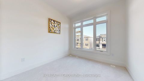 Photo 24 at 3304 Azam Way, GO Glenorchy, Oakville