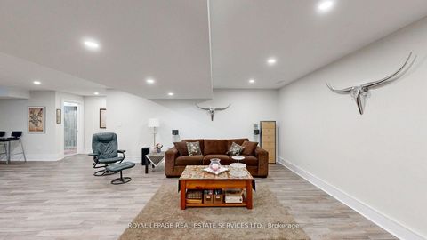 Photo 22 at 1286 Cambridge Drive, MO Morrison, Oakville