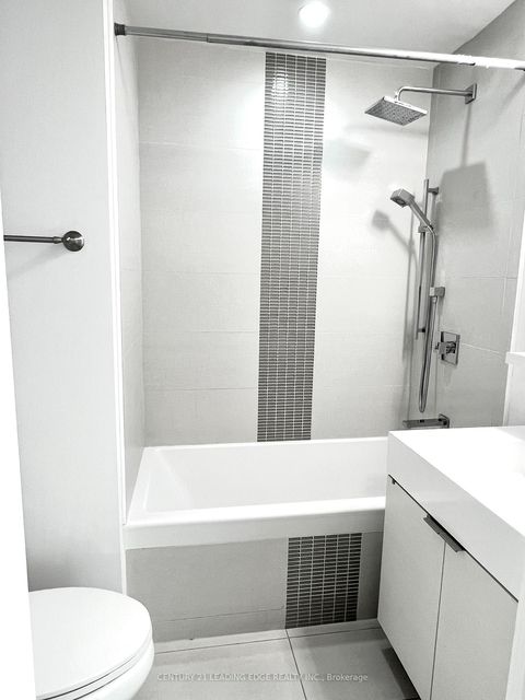 Photo 7 at 209 - 28 AVONDALE Avenue, Willowdale East, Toronto