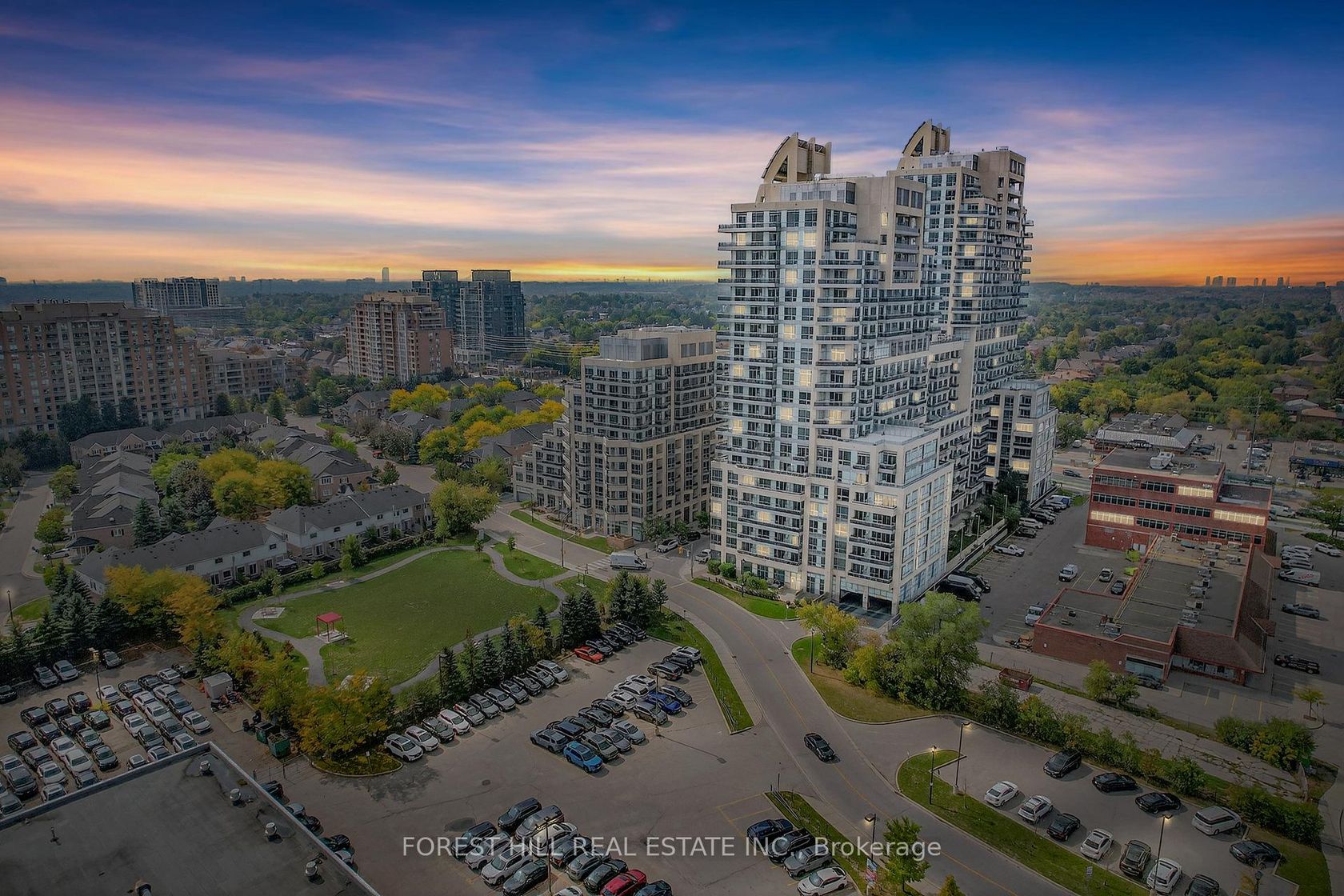 1501 - 9201 Yonge Street, Langstaff, Richmond Hill 