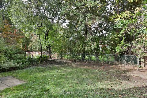 Photo 32 at 122 Wilson Avenue, Nortown, Toronto