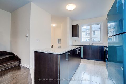 Photo 5 at 41 Milbourne Lane, Oak Ridges, Richmond Hill