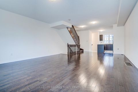 Photo 14 at 41 Milbourne Lane, Oak Ridges, Richmond Hill