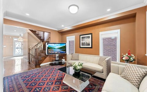 Photo 11 at 164 Canada Drive, Vellore Village, Vaughan