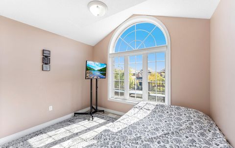 Photo 30 at 164 Canada Drive, Vellore Village, Vaughan