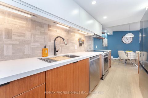 Photo 15 at A12 - 284 Mill Road, Markland Wood, Toronto