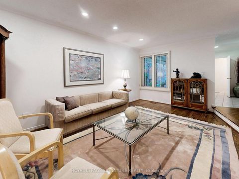 Photo 4 at 48 Millcroft Way, Brownridge, Vaughan