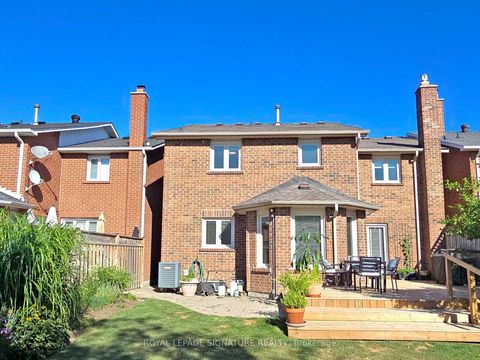 Photo 22 at 48 Millcroft Way, Brownridge, Vaughan
