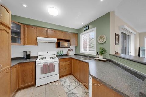 Photo 5 at 2430 Lazio Lane, WT West Oak Trails, Oakville