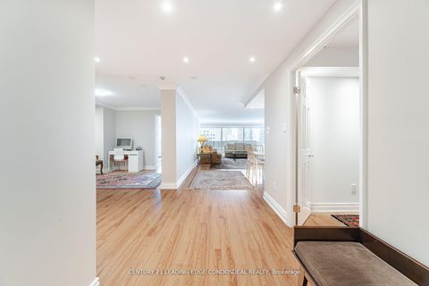 Photo 4 at 2106 - 33 University Avenue, Bay Street Corridor, Toronto