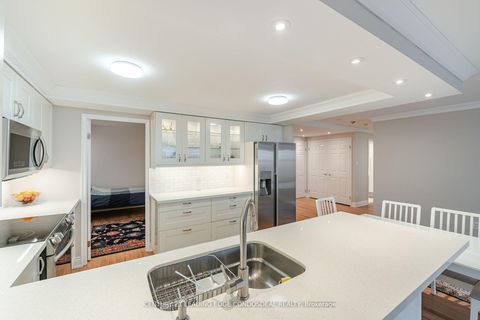 Photo 12 at 2106 - 33 University Avenue, Bay Street Corridor, Toronto