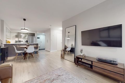 Photo 7 at 321 - 1000 King Street W, Niagara, Toronto