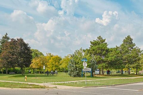 Photo 2 at 1106 - 60 stevenson Road N, Jamestown, Toronto